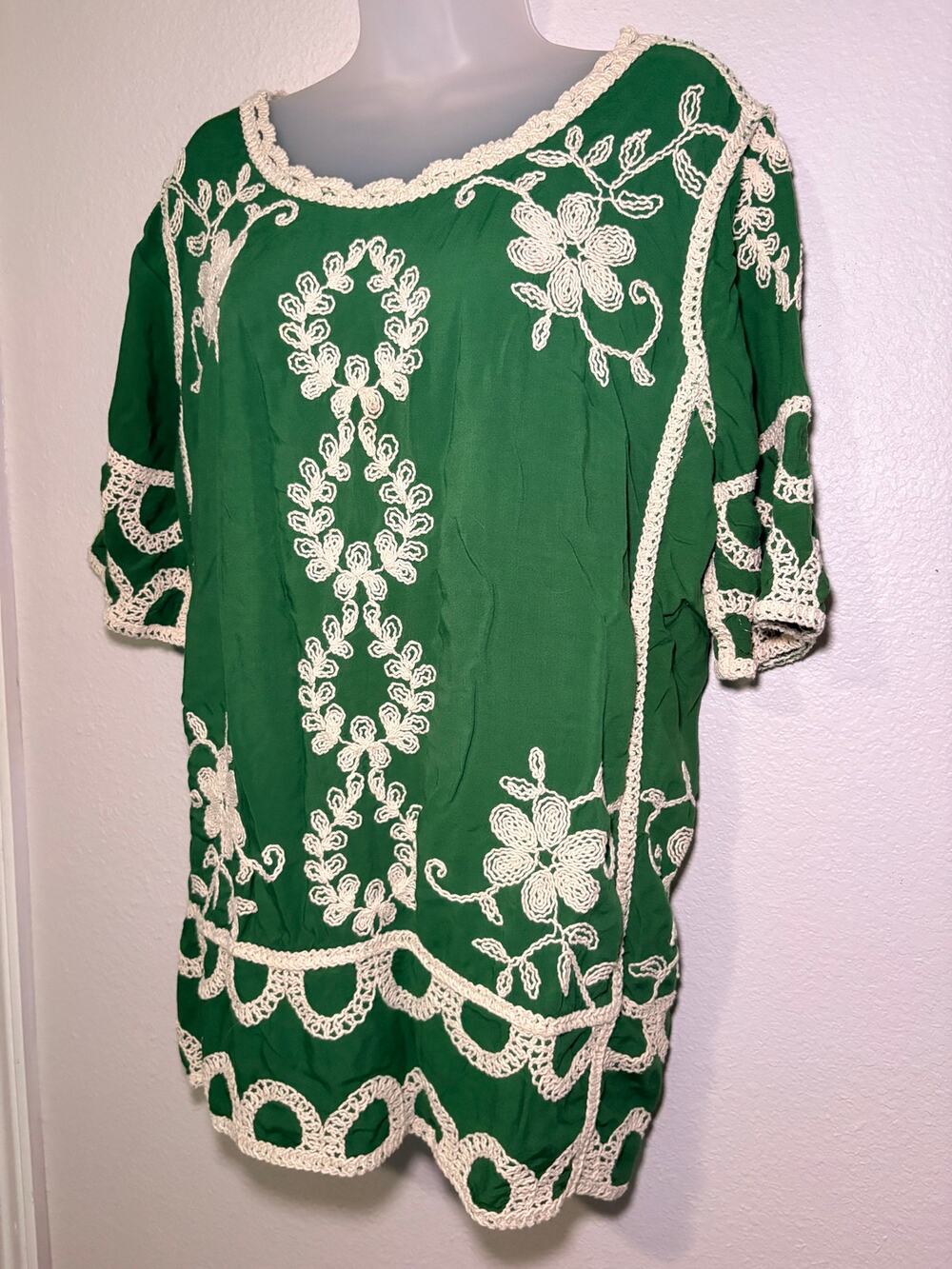 C established 1946 Green Embroidered Floral Crochet Trim Boho Top - Size XL